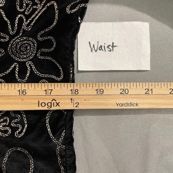 Vintage Size Medium Petite Soutache Gold Black Velvet Jacket Victorian Regency - Picture 9 of 12